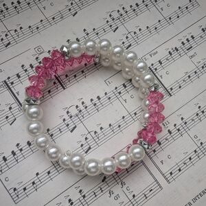 Chic White Pearl and Pink Crystal Bracelet